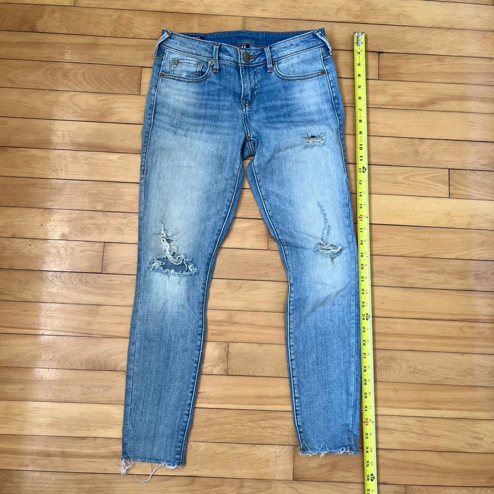 True Religion Halle Mid Rise Super Skinny Distressed Jeans Light Wash Blue 26 - Picture 7 of 11